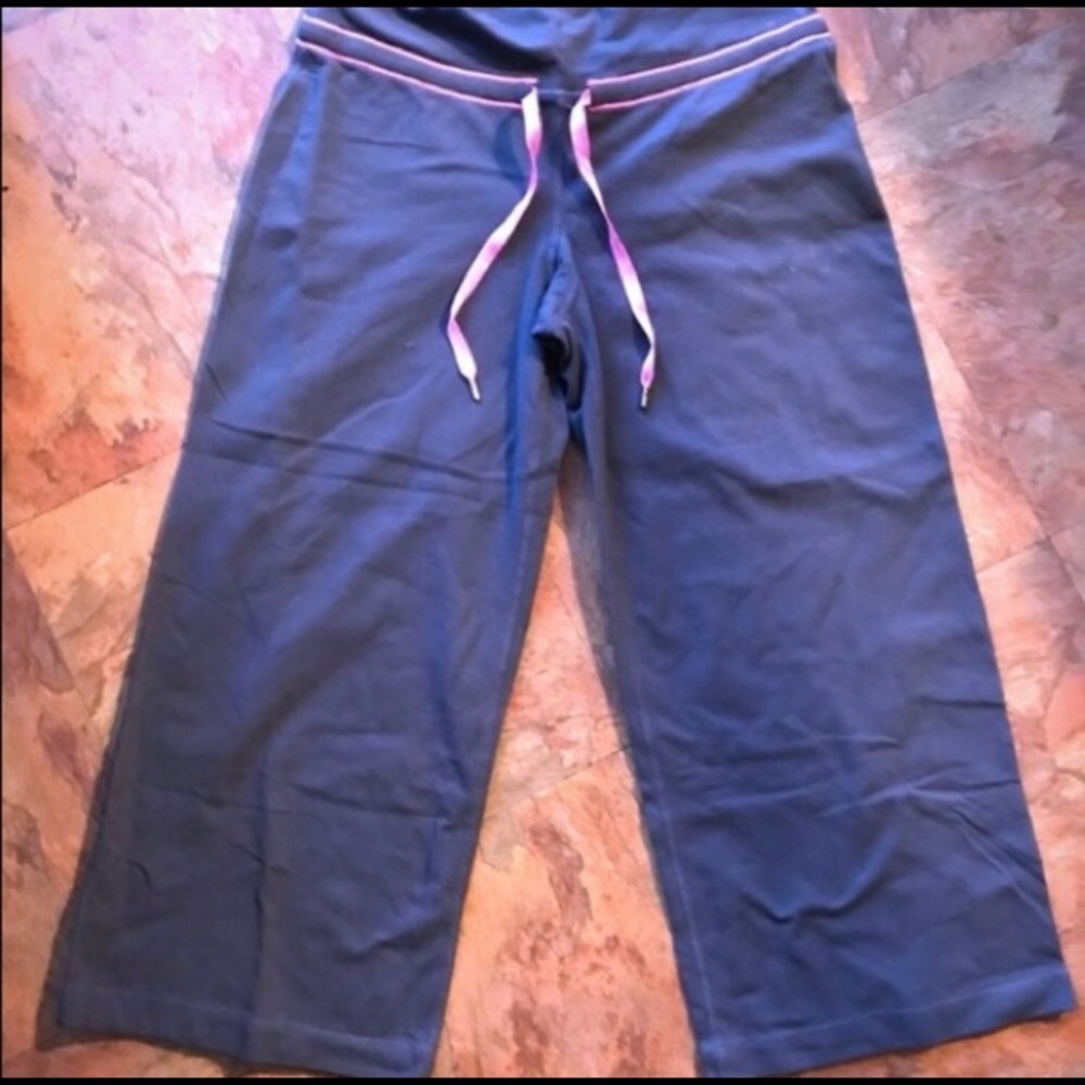 Navy blue and pink Lululemon crops size six